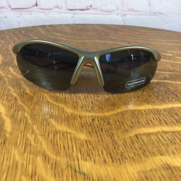 Gray and Orange Frame Sunglasses - Picture 4 of 4